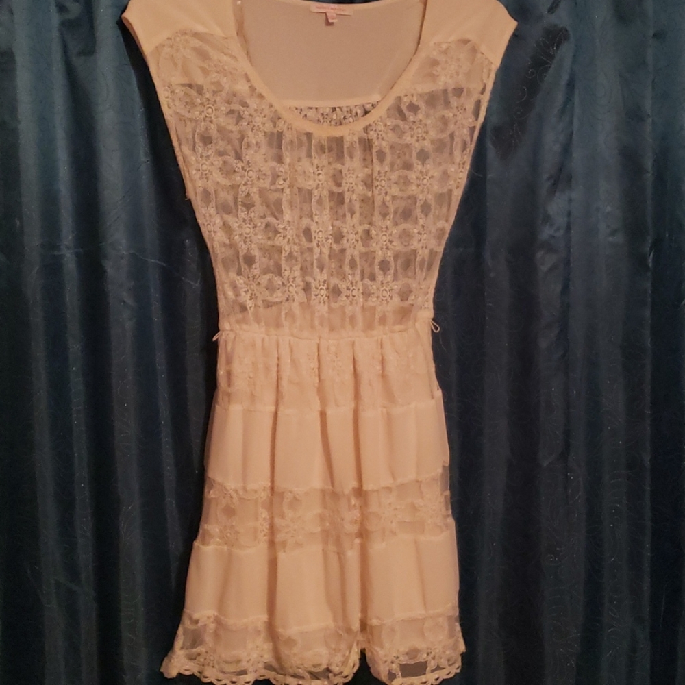 Dress - Picture 2 of 2